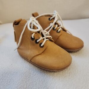 Adorable Piper Finn Size 1 Tan Baby Walker Leather Boots Shoes